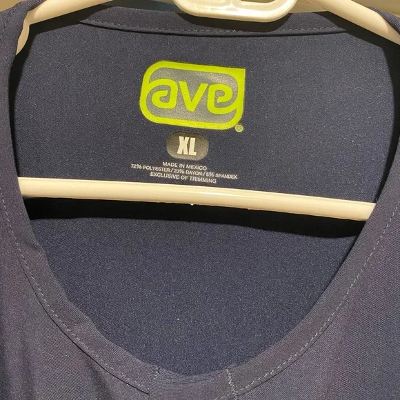 Lincoln AVE Style 5542 Classic Fit Stretch Scrub Jacket
Unisex Navy XL - Picture 5 of 8